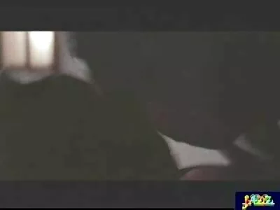她喜欢吮吸硬鸡巴视频（黑色安吉丽卡）